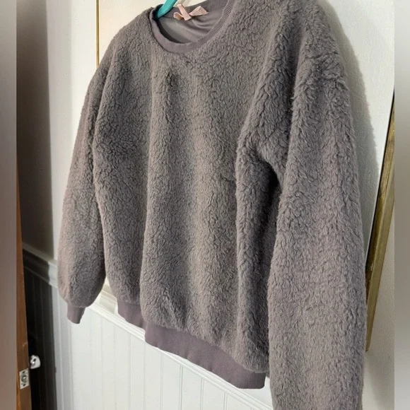 PHILOSOPHY Republic Clothing Light Gray Faux Fur Crewneck Size XSmall - Picture 2 of 4
